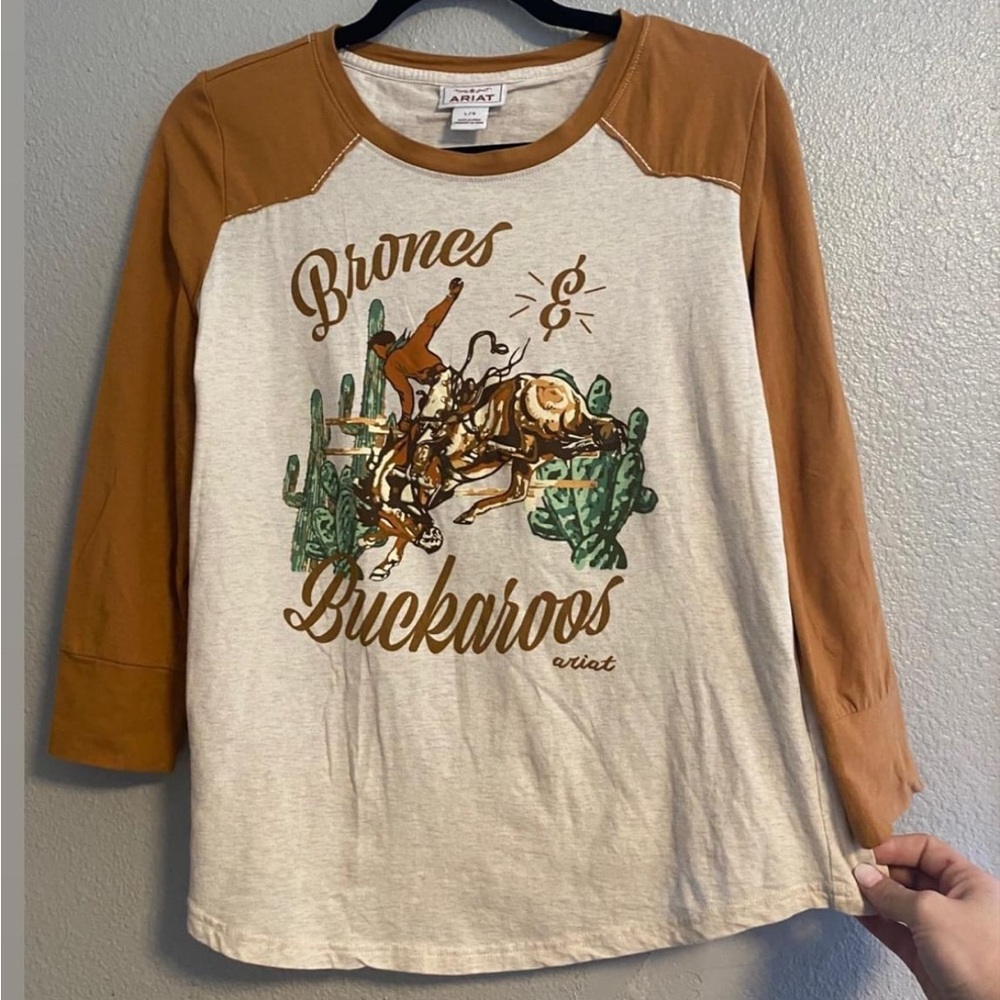 Ariat 3/4 sleeve top